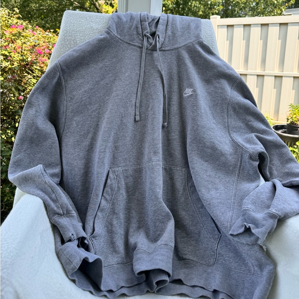 Nike sweatshirt